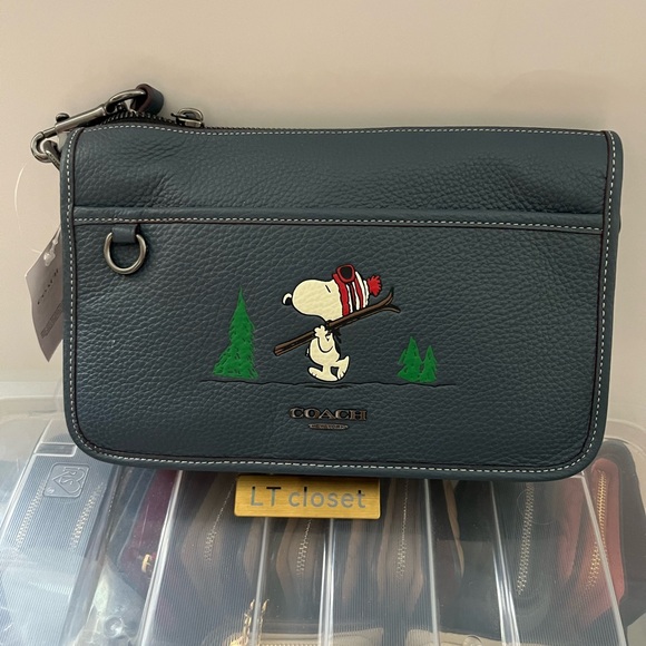 NWT Coach CE710 X Peanuts Heritage Convertible Leather Crossbody Snoopy Motif - Picture 1 of 6